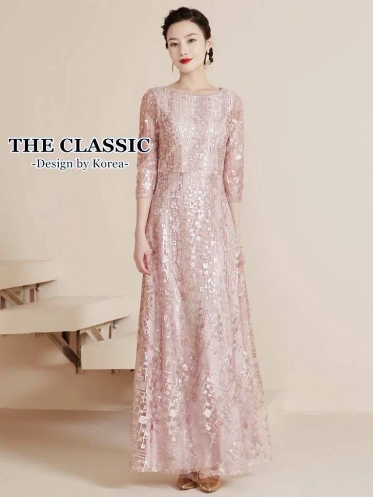 เดรสแฟชั่น เดรสออกงานปักเลื่อม ใช้ผ้าซีทรูเนื้อดีปักบวดลายเลขาคณิต