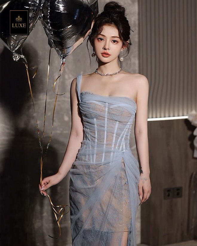 เดรสแฟชั่น เดรสเสื้อเกาะอก มีโครงแบบคอร์เซ็ต