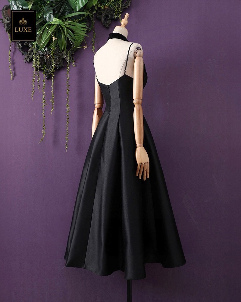 เดรสแฟชั่น เดรสเสื้อสายเดี่ยว ดีเทลหน้าอกโค้ง ซ้อน2เลเยอร์