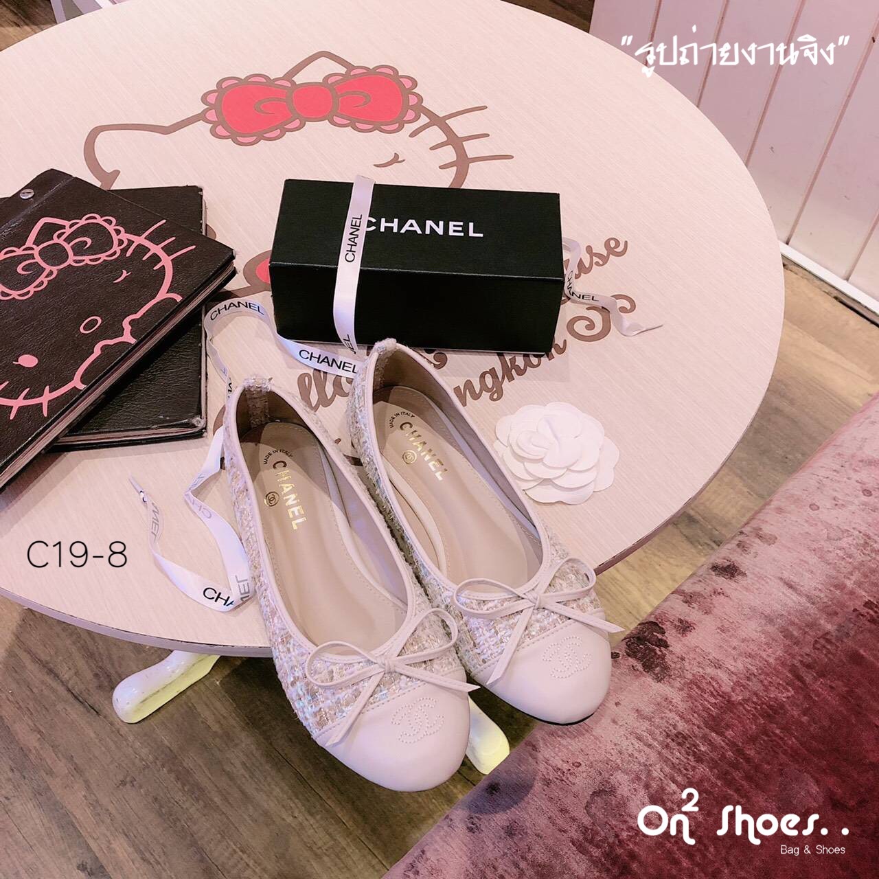 Chanel flat tweed shoes ตัวใหม่พร้อมส่งคะ chanel ปัก cc ผ้าทวิต ทรงบัลเลต์ น่ารักมาก หน้าประดับโบเย็บกุ้นขอบพื้นปั้มแบรนด์ บุนุ่ม ทรงสวยเก็บหน้าเท้าได้ดีมากๆคะ