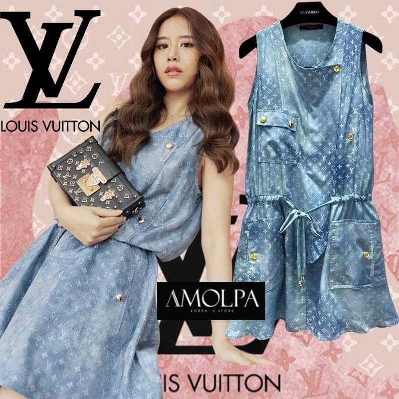 งาน HIEND มีแค่ที่นี่ที่เดียว!!! พร้อมส่ง!! DRESS LV PRINT 2021-SS เนื้อผ้าดีม๊ากกกก ผ้าใส่สบายมากกกก ห้ามพลาดเลยนะคะ ใส่สบายสุดๆ !! งานสวยงานดีต้องแบรนด์AMOLPA เท่านั้น !! ❤️NEW IN TODAY BY AMOLPA❤️ แบรนด์ - LV ป้าย TAG LV Detail - DRESS LV