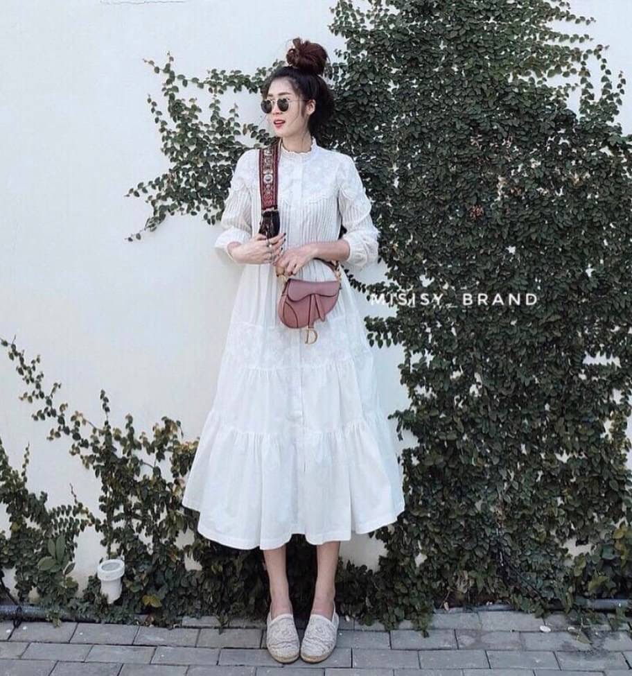 💗CHERISH COLLECTION 💗 มินิเดรสลูกไม้แขนยาวสไตล์สาวเกาหลี เนื้อผ้าคอตตอนอย่างดี ซับในทั้งชุด กระดุมแกะได้จริง ใส่ทรงปล่อยก็น่ารัก หรือ ผูกโบว์ที่เอวโชว์หุ่นสวยๆก็ดูดี เนื้อผ้าดีเกินราคา CF ด่วนๆเลยคร่าาา