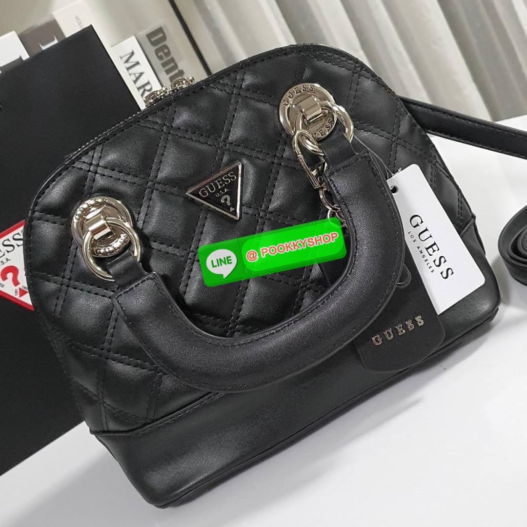 NEW ARRIVALS!! ✨ กระเป๋าถือทรงหรู GUESS CESSILY SMALL DOME SATCHEL HANDBAG วัสดุหนังสังเคราะห์นิ่มมืออะไหล่เงินทั้งใบ มีพวงกุญแจกิมมิคแบรนด์ประดับด้านหน้า เปิดปิดด้านซิปยาว ด้านในใส่กระเป๋าสตางค์ใบกลาง มือถือ ได้สะดวก พร้อมช่องซิป+ช่องใส่ของแยกให้