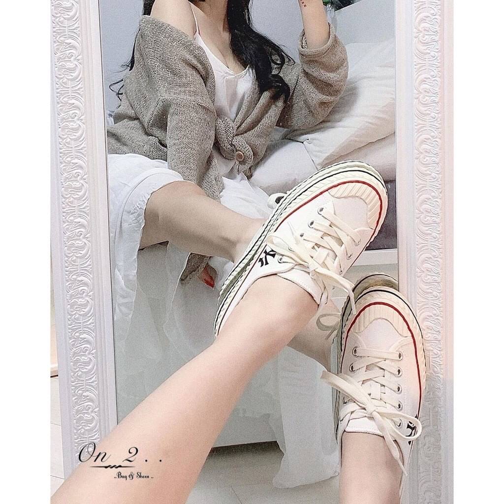 พร้อมส่ง รองเท้าผ้าใบเปิดส้น MLB playball origin mule new york yankees logo NY ส้นสูง 4cm.สวยเท่ห์ เป๊ะปังมาก มา 2 สี พร้อมกล่องแบรนด์