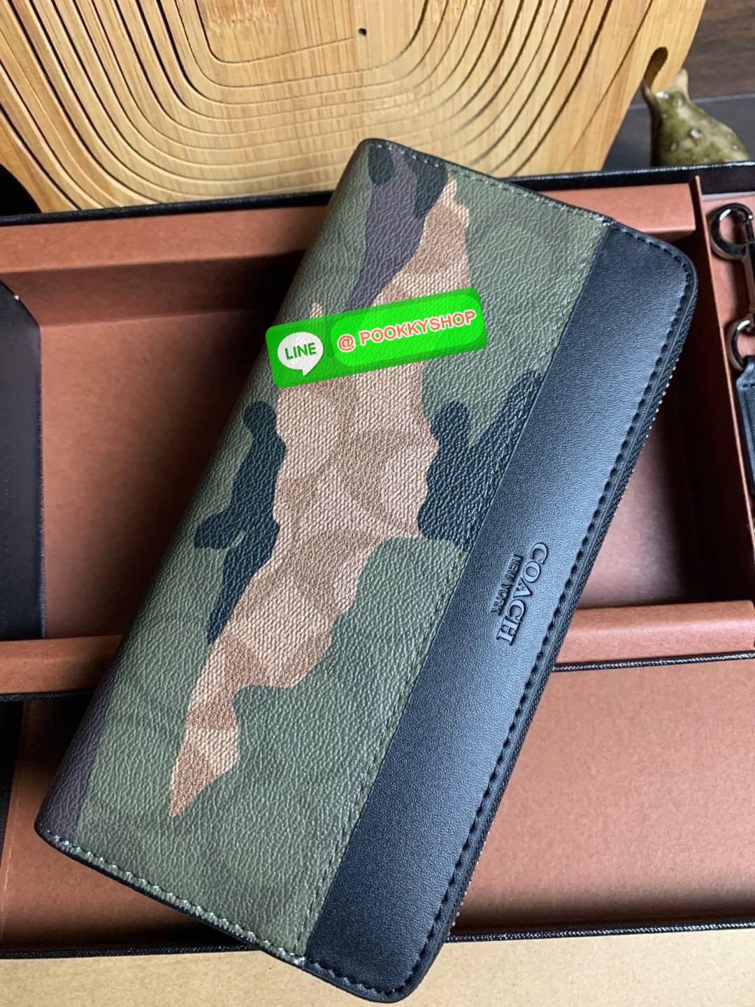 COACH ACCORDION ZIP WALLET IN SIGNATURE CANVAS กระเป๋าสตางค์ใบยาว ซิปรอบ ใช้งานง่าย ด้วยฟังชั่น ด้านใน ใส่บัตรได้จุใจ มีช่องซิปใส่เหรียญตรงกลาง โดนใจหลายๆคนไปเรียบร้อยและคลาสสิค เรียบหรูดูแพงตลอดกาล ยกให้รุ่นนี้เลย