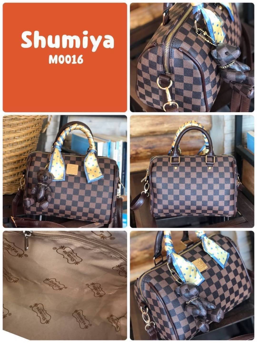 MS048 Be Bear Style My Fashion Bag หมีหมอนใหม่ !! มาแล้วค่าา ไฉไลสุดๆกับกระเป๋า shumiya ทรงหมอนสุดฮิตใบนี้ ด้านหน้าติดโลโก้แบรนด์อย่างดี มาพร้อมผ้าพันหูสุดน่ารัก ขนาดกระทัดรัดกำลังพอดี ได้ลุคคุณหนู cute สุดๆค่ะ !!! คล้องแขนได้ สะพายข้างได้ มีสายสะพายยาวถอ