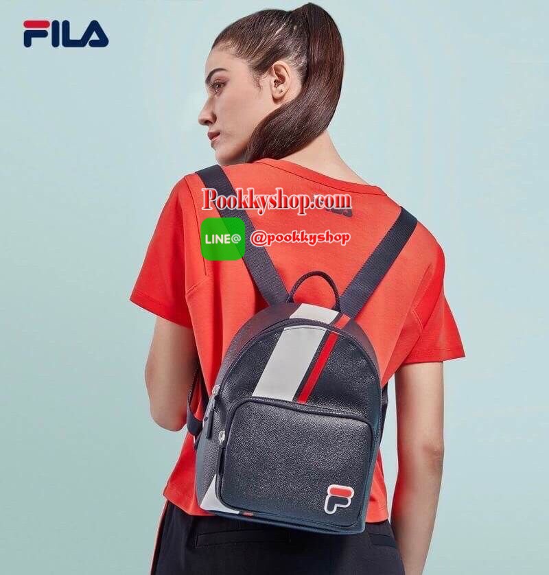 New arrival !!! FILA MEDIUM BACKPACK พร้อมส่งรุ่นใหม่ล่าสุด บอกเลยยสวยมากกกค่ะ!!! เป้ แบรนด์ Fila ที่ตอนนี้ไม่มีใครไม่รู้จักค่ะ ✔️จุดเด่น หนังต้องนิ่ม สัมผัสได้ตอนจับค่ะ ✔️สีขาว ด้านหน้าต้องเป็นงานปักเท่านั้นนะค่ะ ✔️หัวซิปตราแบรนด์ ด้