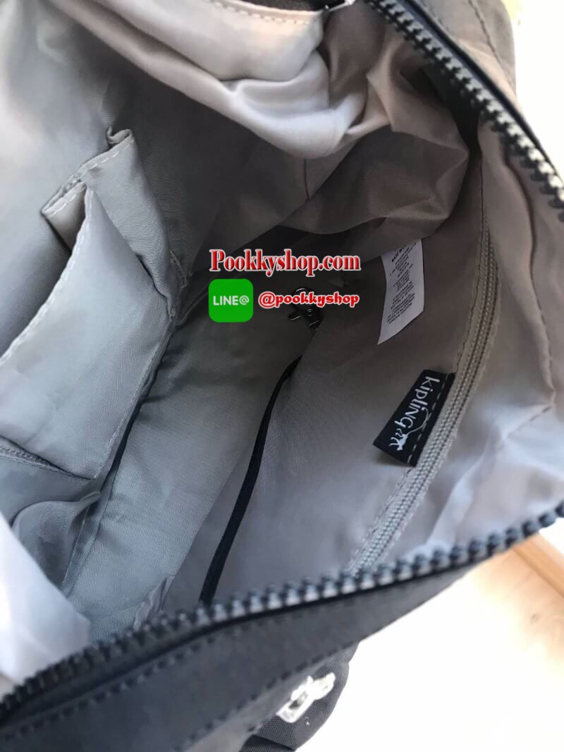 Kippling GABBIE S Crossbody Bag with Phone Compartment Bag รุ่นชนช้อป!! กระเป๋าสะพายทรงครอสบอดี้ แบบกระชับกับลำตัว วัสดุPolyamide100% มีช่องซิปใช้งานได้ทุกมุม ช่องใหญ่ภายในกว้าง ใส่มินิไอแพค กระเป๋าสตางค์ยาวและอื่นๆจุได้เยอะ สามารถสะพายได้ทั้งสายคู่และสาย