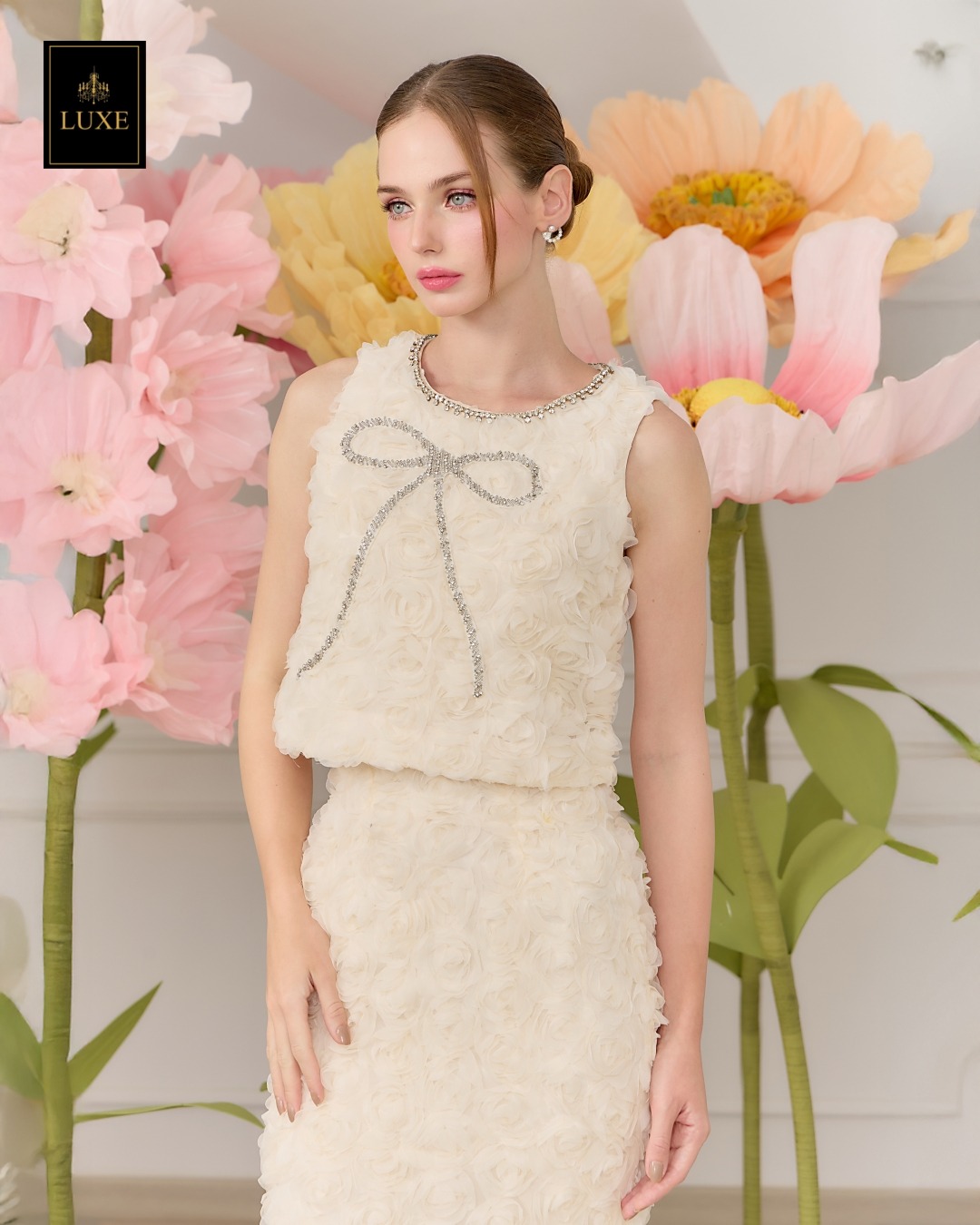 ชุดเซทแฟชั่น เซ็ตเสื้อแขนกุดทรงหลวม+กระโปรงทรงสอบ