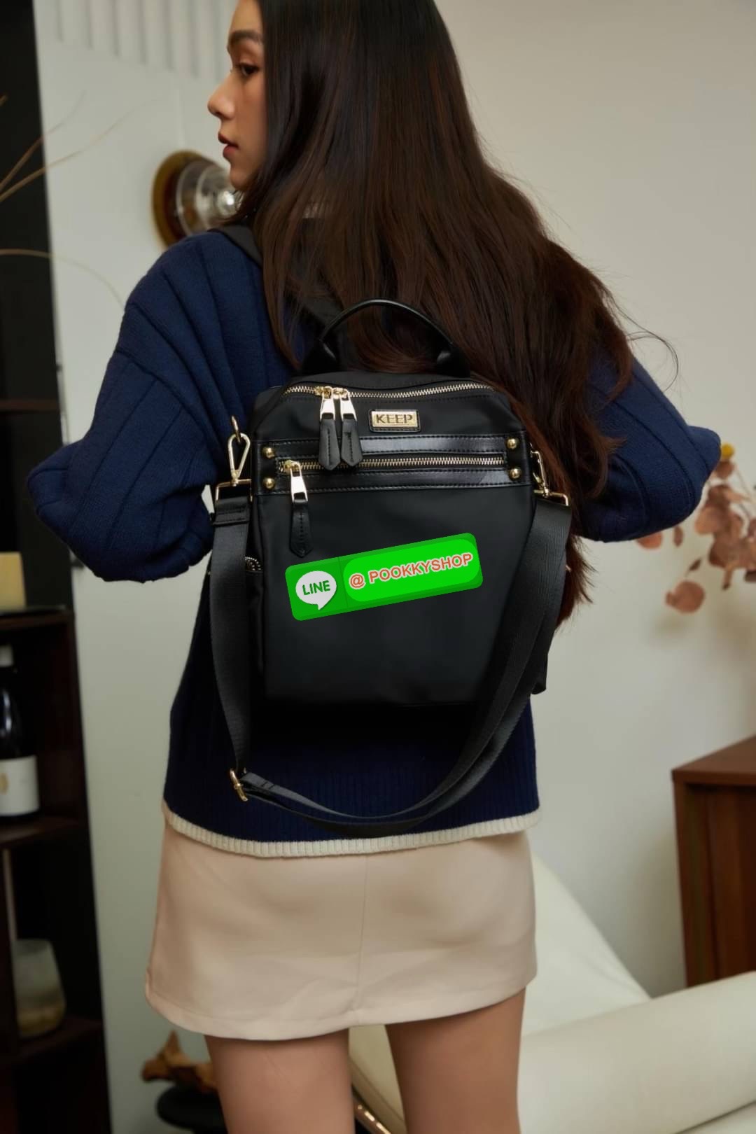 สินค้าขายดี มีสีใหม่มาเพิ่มค่า กระเป๋าเป้จากแบรนด์ KEEP เป้ รุ่น KATE กันเลยน๊า ~ ตัวกระเป๋าขนาดกำลังดี ทำจากไนล่อนนาโนตัดกับหนังไมโครไฟเบอร์ลายเรียบ ด้านหลัง สายสะพายยาว ซับในด้วยฟองน้ำนิ่มๆ ไว้ซัพพอร์ตไหล่ตอนสะพาย ทรงนิ่มไม่แข็งทื่อเวลาสะพายน้า และ ยังม