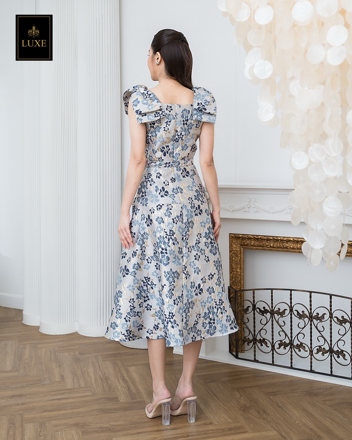 เดรสแฟชั่น เดรสเสื้อกล้ามแขนกุด กระโปรงบาน