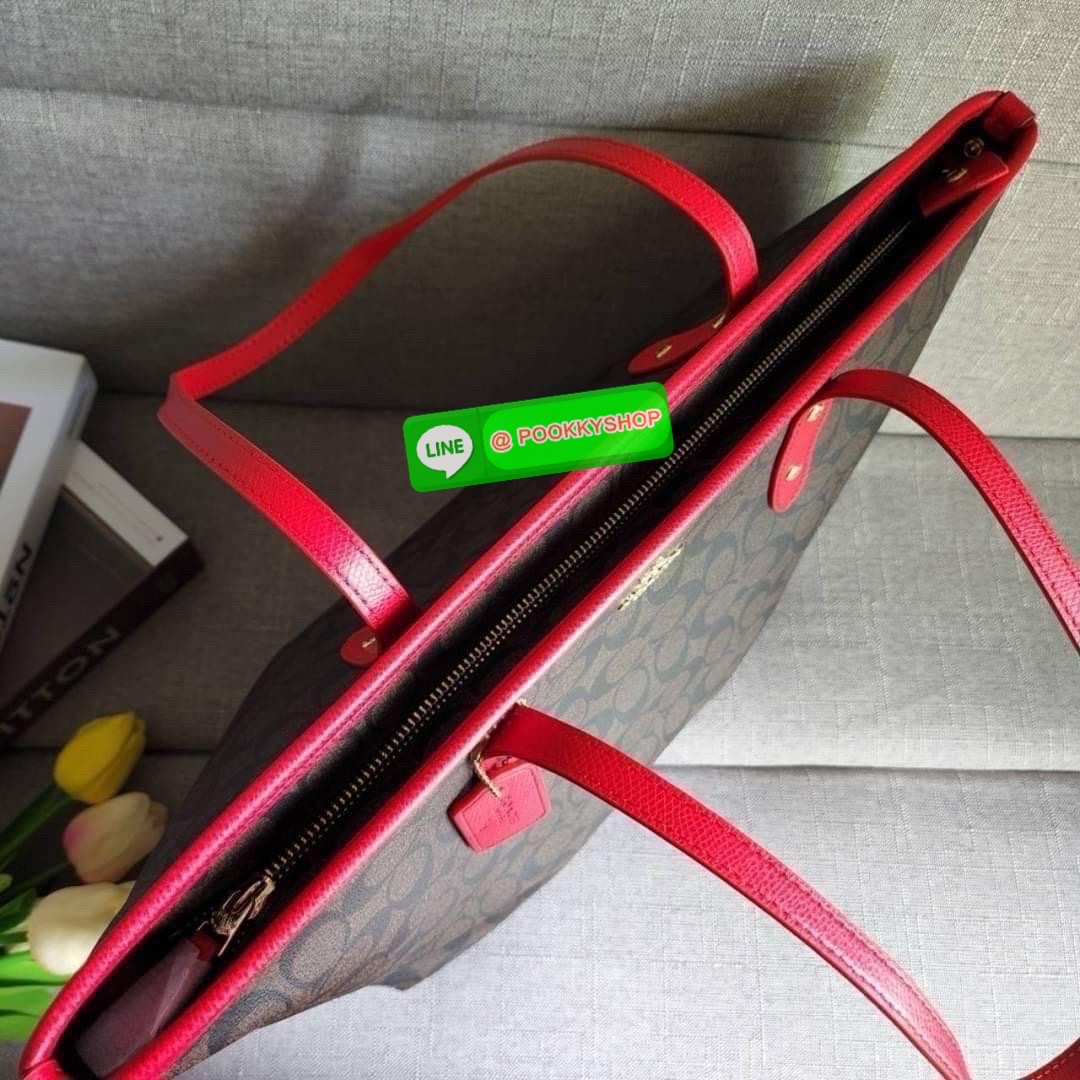 COACH CITY ZIP TOTE IN SIGNATURE COATED CANVAS (COACH F36876) กระเป๋าสะพายทรงช้อปปิ้ง ทรงสวย ทรงยอดนิยมใบใหญ่ยุของได้เยอะ หนังcanvas ลาย C Signature สายหนังแท้ สะพายขึ้นไหล่ได้สวย ใบใหญ่ ใช้งานง่าย มีซิปปิดด้านบน มีผ้าบุด้านใน มีช่องซิป