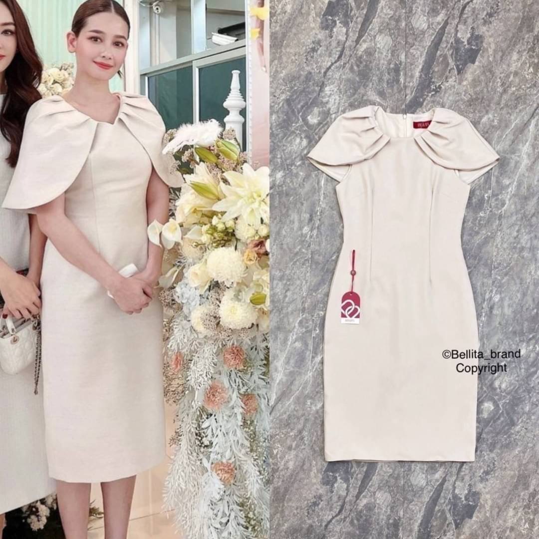 เดรสเข้ารูปสุดจึ้ง แขนกุดช่วงคอระบาย ทรงสอบสามส่วน ซิปหลัง เรียบหรูดูแพง ใส่ได้หลายโอกาส