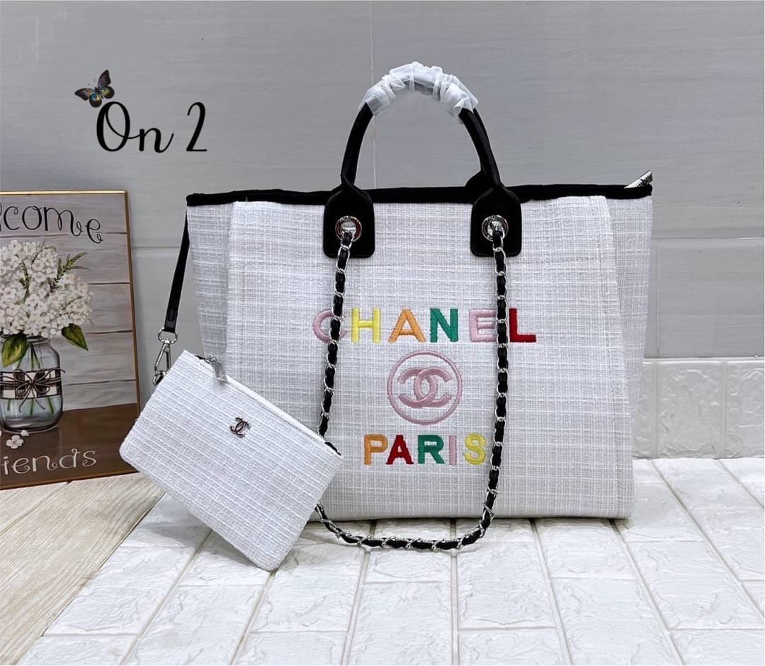 Chanel maxxi shopping กระเป๋าทวิตงานปักสวยหรูใบใหญ่สไตล์เซเลปค่ะ