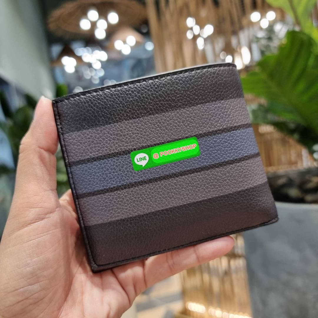COACH F75399 COMPACT ID WALLET IN VARSITY LEATHER WITH BELT MIX GIFT BOX SET Set สุดคุ้ม!! ลิมิเต็ด!! สำหรับหนุ่มๆ ที่จับคู่เซ็ทกระเป๋าสตางค์รุ่นยอดฮิต และเข็มขัดหนัง pepble มาใน package Coach gift box คุ้มค่ามากๆ กระเป๋าสตางค์หนังวัว สวย นิ่มไปอีก ยังไม่