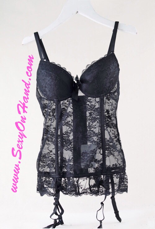ชุดนอนเดรสสั้น ชุดนอนสายเดี่ยว สไตล์เดรสสั้น กึ่งคอร์เซ็ต ผ้าลูกไม้ซีทรูสีดำ แต่งระบายชาย+สายรัดถุงน่อง สินค้าเกรดส่งออกญี่ปุ่น เกรดหรู เนี้ยบมากคะ Size B80/C75