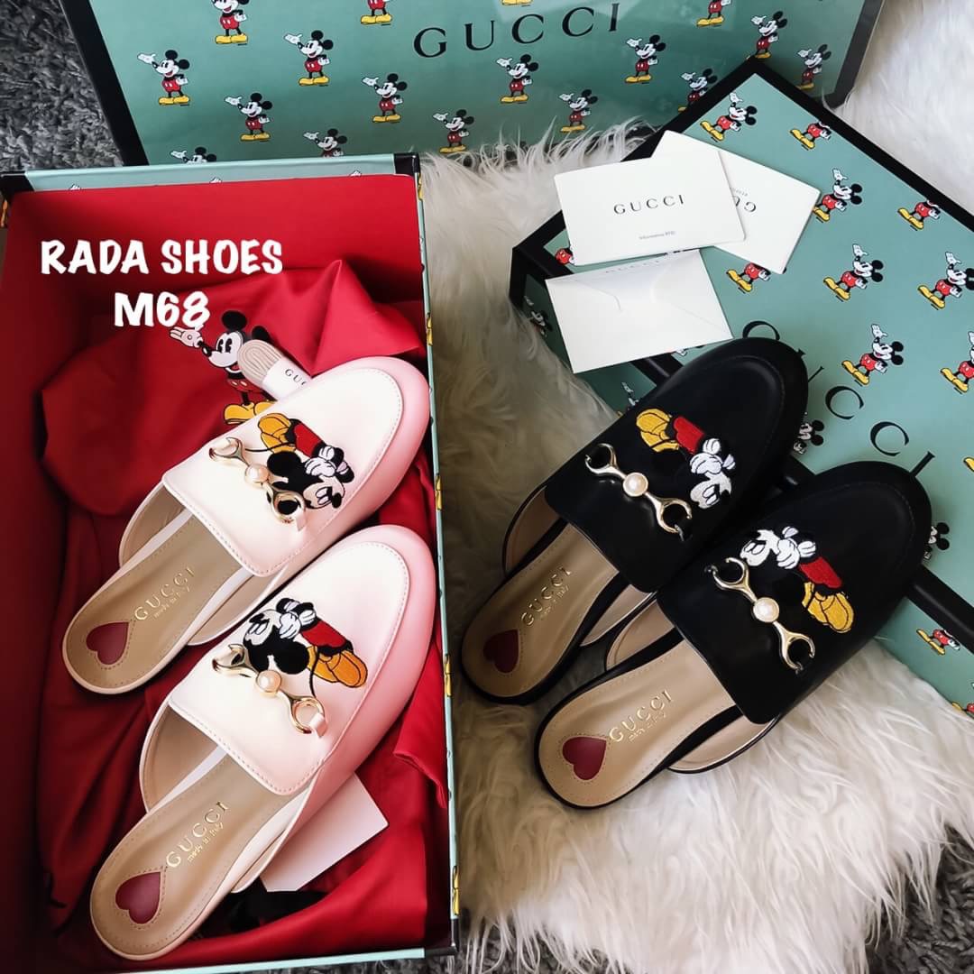 2020 New Shoes ... รองเท้าแตะหัวปิด พร้อมส่งรองเท้า ...รองเท้าแตะหัวปิดปัก มิกกี้เมาส์ ฮอตมาก ฮิตมาก ทรงสวย สุดคะ ชอบสั่งเลย มาไม่เยอะจ้า มีจำนวน จำกัด น้า