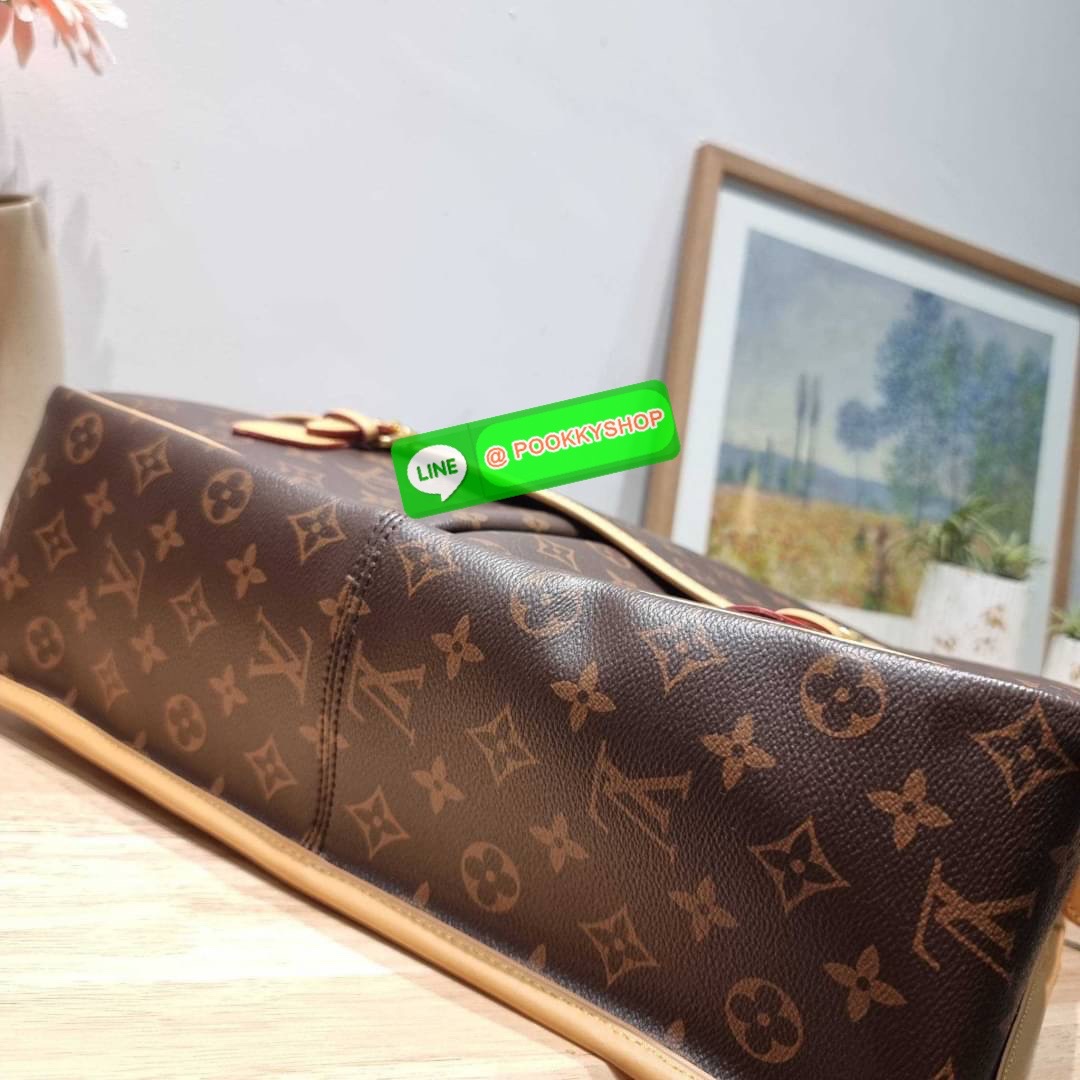LV GIBECIERE CROSSBODY BAG กระเป๋าสะพายข้างใบใหญ่ ทรงแมสเซนเจอร์ เอาใจหนุ่มๆ ดีไซน์วินเทจ ย้อนยุค คลาสสิคไม่มีเบื่อ วัสดุหนังแคนวาส ทนทาน เปิด-ปิดด้วยสายคาดปรับระดับได้ ภายในมีช่องแบ่งเป็นสัดส่วนอย่างดี มีช่องซิป สายสะพายปรับได้ตามชอบ ใส่ของได้เลยแบบจุใจ