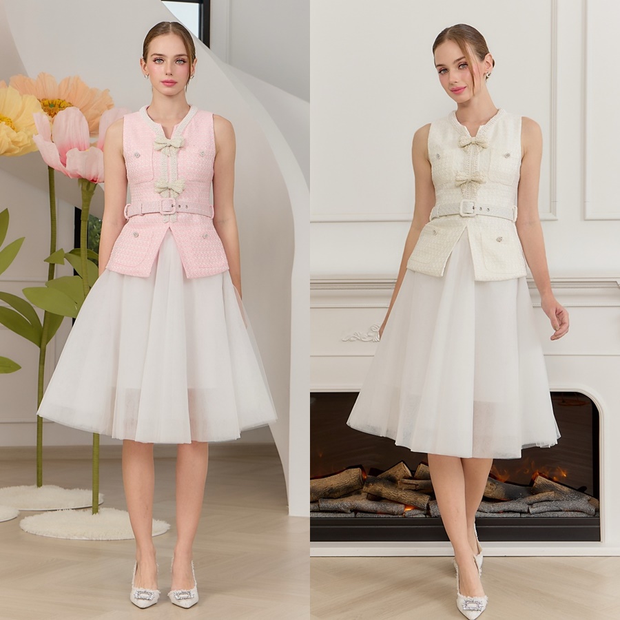 เสื้อแฟชั่น เสื้อแขนกุด ทรงเข้ารูป ชายเสื้อยาวปิดสะโพก มาพร้อมเข็มขัดผ้าในตัว