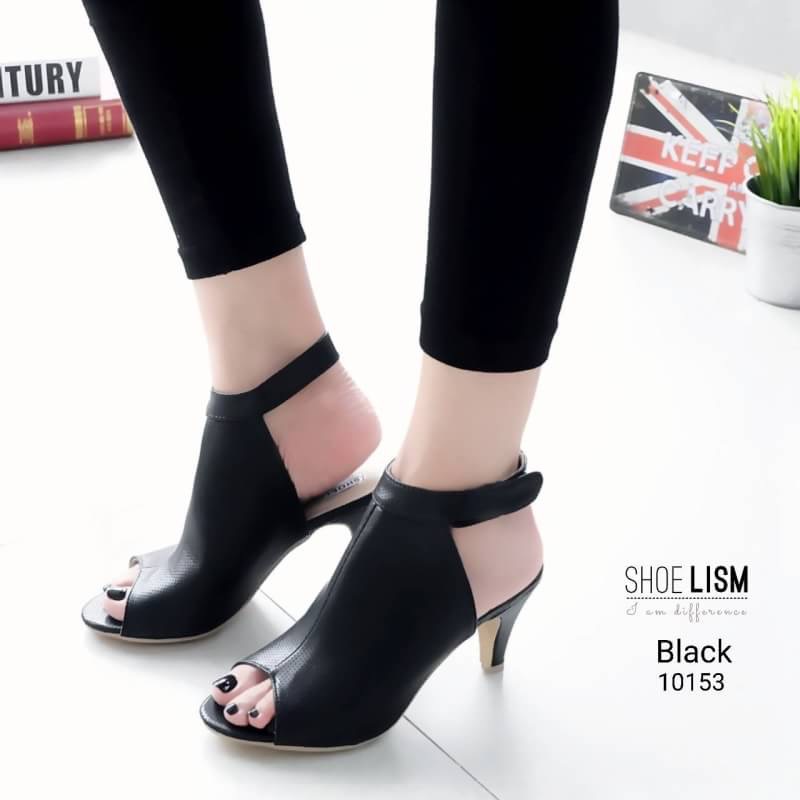 กรี้ดดด ! ความสวยที่ลงตัว จบปังในคู่เดียว สุดฮอทเลยค่ะงานนี้ ยกให้นาง ลุกส์ปราด้าที่รัดข้อ เปิดส้น สวยอมตะมากๆ หนัง pu เล่นดีเทล ที่ลายปั้มเล็กๆ ดู modern งานนี้ไม่เคยทำให้ใครผิดหวัง