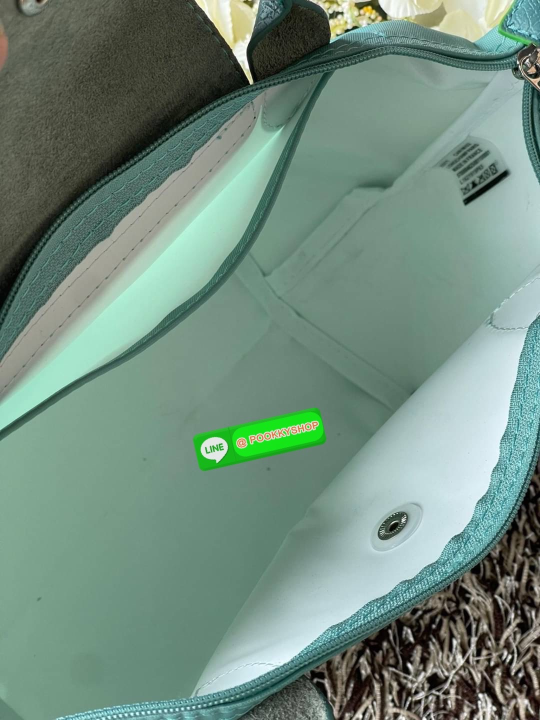 ðLongchamp LE PLIAGE GREEN Top handle bag S āļāļĢāļ°āđāļāđāļēāļāļ·āļāđāļāļāļīāđāļ§āđāļāļāļĩāđāļĄāļĩāļāđāļģāļŦāļāļąāļāđāļāļēāļāļĒāđāļēāļāđāļŦāļĨāļ·āļāđāļāļ·āđāļ āđāļāļāđāļāđāļāļāđāļ§āļĒāļĨāļēāļĒāđāļŠāđāļāļŠāļ°āļāļēāļāļāļēāđāļāļāļāļĨāļēāļŠāļŠāļīāļāđāļĨāļ°āļŠāļąāļĄāļāļąāļŠāļāļĩāđāđāļāđāļāļāļđāđāļŦāļāļīāļ āļāļĢāļ°āđāļāđāļēāđāļāļāļĩāđāļŠāļēāļĄāļēāļĢāļāļāļ·āļāļāđāļ§āļĒāļĄāļ·āļāļŦāļĢāļ·āļāļāļąāļāđāļāđāļāļŦāļāļąāļāļŠāļ·āļāļāļāļāđāļāļāđāļāđāđāļāļāļĢāļīāļāļāļēāļāđāļ§āļĒāļŦāļđāļāļąāļāļāļąāđāļāļŠāļāļāļāđāļēāļāđāļĨāļ°āļāļąāļ§āļĨāđāļāļāđāļ