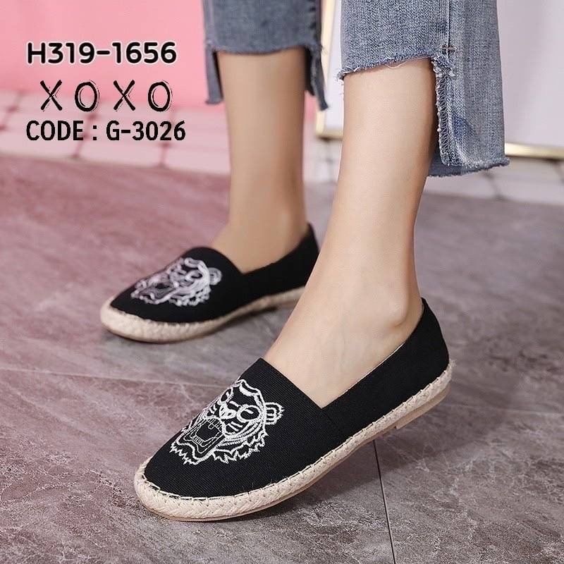 สินค้าพร้อมส่ง คัชชูผ้าแคนวาส ปักหน้าเสือ ผ้านุ่มใส่สบาย ด้านในเย็บนวม พื้นนุ่ม แมทส์ชุดง่าย ใส่เสื้อผ้าได้หลากหลาย