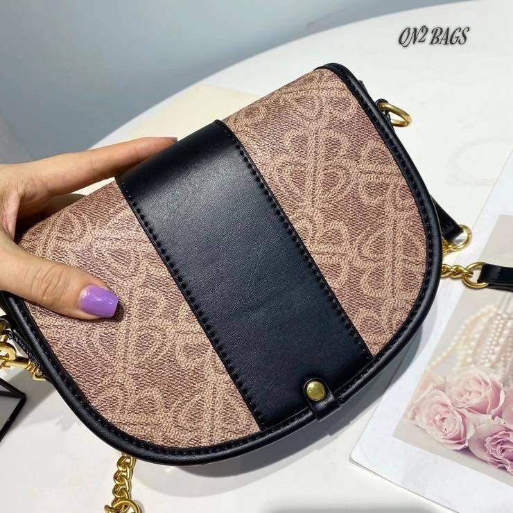 Inspiration dior มาใหม่3สีคลาสสิคค่ะ อะไหล่สีทอง งานสวยหรูสุดๆ สายยาวสามารถปรับระดับได้