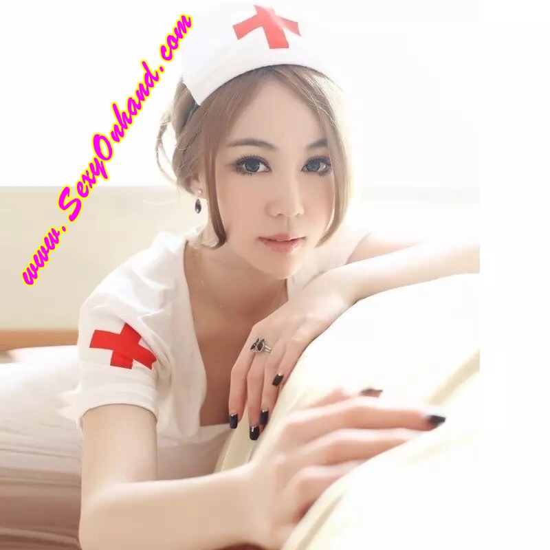 ชุดคอสเพลย์ พยาบาล แสนสวย ชุดเดรสสั้น เนื้อผ้ายืด คอวีเว้าลึก ด้านหลังแต่งเว้า โชว์ความเซ็กซี่ บาดใจสุดๆค่า +G-string +คาดผมพยาบาล +ถุงน่องตาข่ายเขุ้าชุดคะนางพยาบาล สีขาว