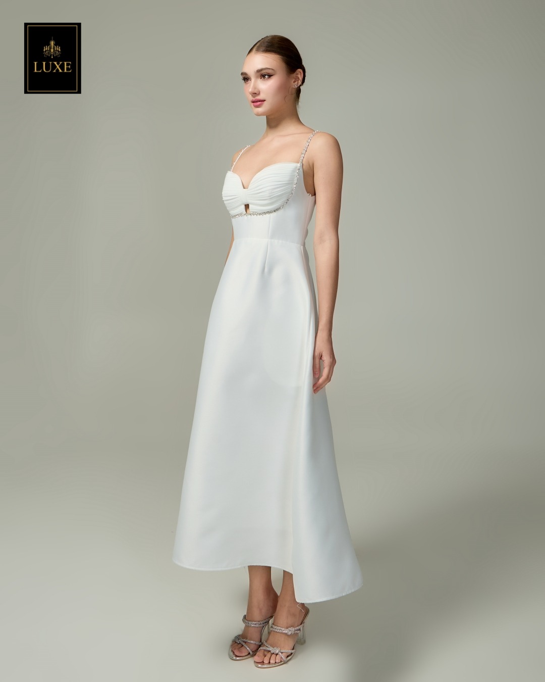 เดรสแฟชั่น เดรสเสื้อสายเดี่ยว กระโปรงทรงเอ