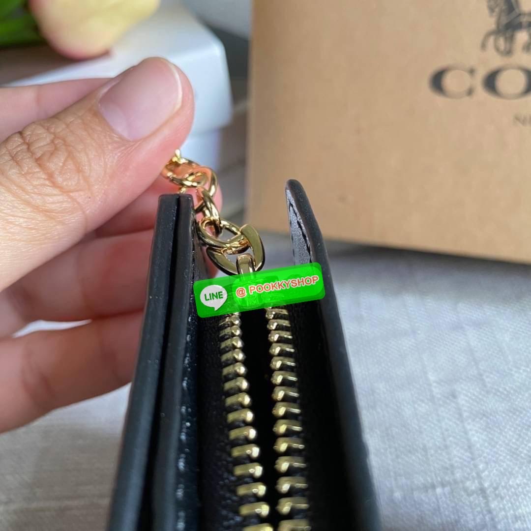 COACH X JEAN MICHEL BASQUIAT SNAP WALLET (COACH C5614) 🛍กระเป๋าสตางค์ใบเล็ก พกพาสะดวก วัสดุหนังแท้ ทนทาน เปิด-ปิดด้วยกระดุม ภายในมีช่องใส่บัตร ใส่ธนบัตรได้ทุกชนิด พร้อมช่องซิปแยกใส่เหรียญคะ