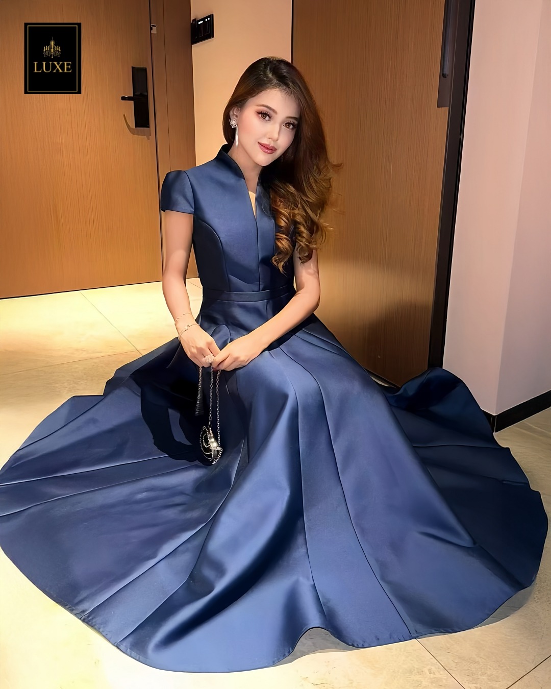 เดรสแฟชั่น เดรสเสื้อคอตั้ง แขนสั้น กระโปรงบาน