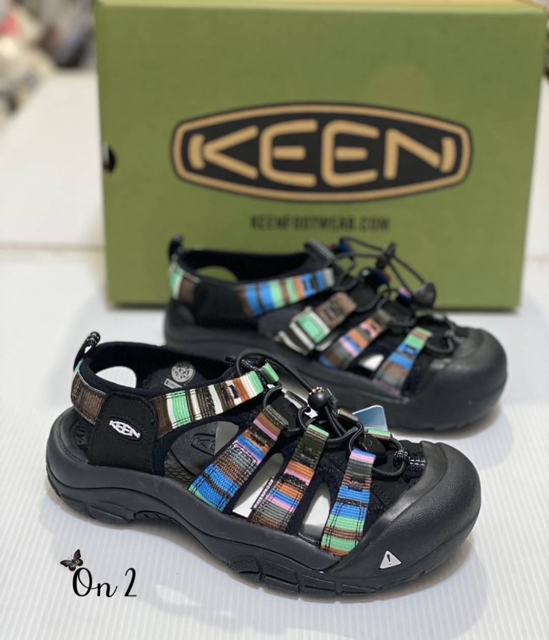 Keen shoes ของต้องมี รองเท้า KEEN NEWPORT RETRO ที่ฮิตมากก คู่ลุยต้องยกให้เค้าเลยค่ะ สายลุย สายเที่ยว บอกเลยว่าคู่นี้เอาอยู่ แต่งตัวง่าย ใช้งานได้ทุกโอกาสเลย งานใส่สลับแท้