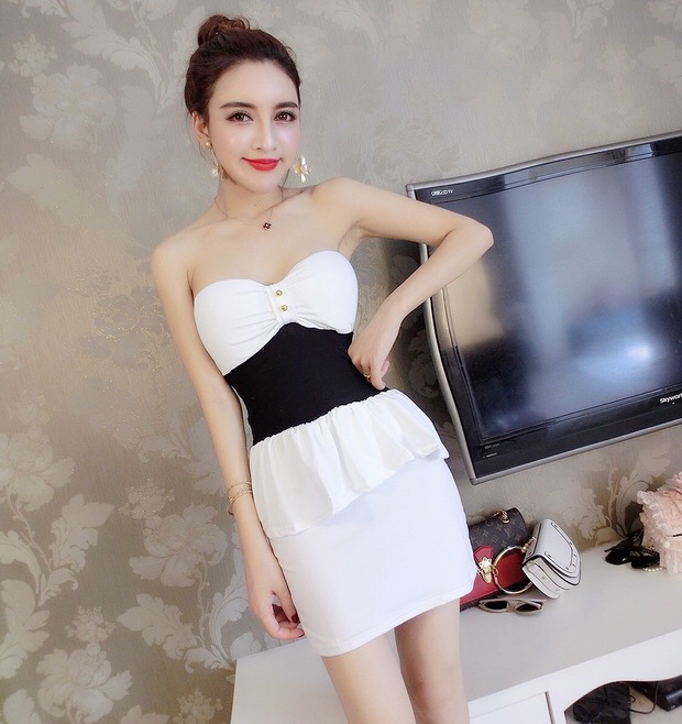 ชุดปาร์ตี้ ชุดเที่ยว ชุดงานกลางคืน แฟนซี ชุดเดรสเกาะอก ลายเสือ เนื้อผ้ายืดSpandex อย่างดี แต่งคาดสีดำช่วงเอว เน้นทรวดทรง +G-string เข้าชุดคะ