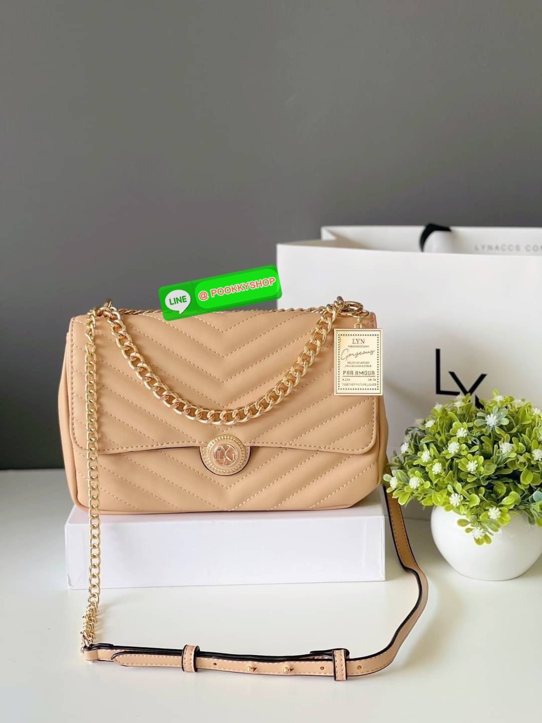 แท้ Outlet กระเป๋า Lyn คอลเลคชั่นใหม่ สะพายข้างน่ารักๆ