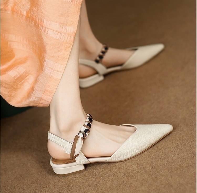 พร้อมส่ง👠👠👠รองเท้ารัดส้น คาดสายผ้า ทรงหัวแหลม ซับหนังนิ่ม ใส่สบายมาก น่ารักค่ะ บอกเลย สวยมากจ้า