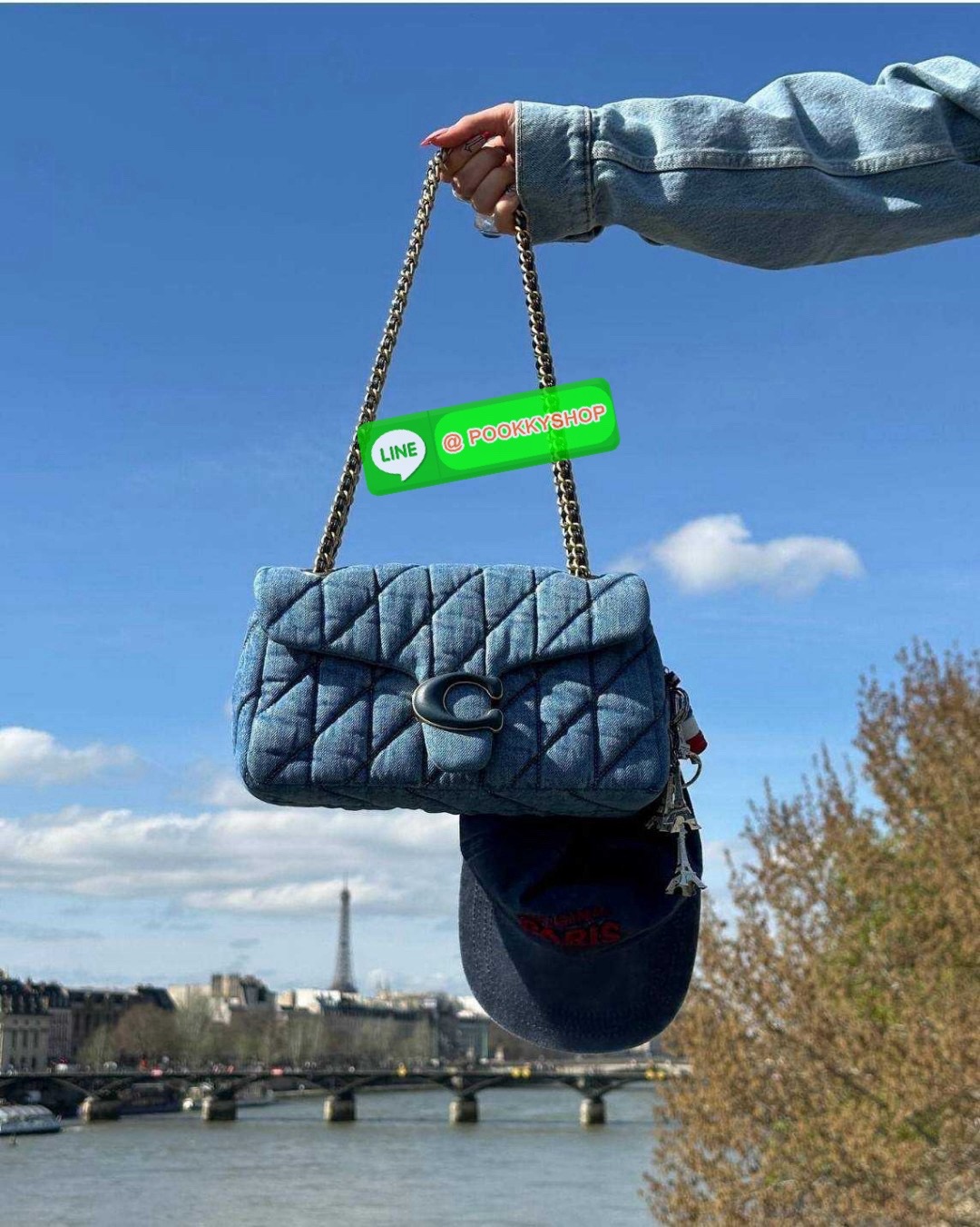 COACH CR704 TABBY SHOULDER BAG 26 WITH QUILTING 🔆 Details ไอเท็มใหม่ ตัวแม่แบบฉ่ำ สวยทำถึง! ต้อนรับซัมเมอร์ให้โดดเด่นกว่าใคร กับกระเป๋าสะพายไหล่ดีไซน์หรูหรา มีดีเทลสวยงามด้วยการเดินด้ายลวดลายตัดกับกระเป๋า เปิด-ปิดด้วยอะไหล่แบบกระดุม ภายในมีช่องเยอ