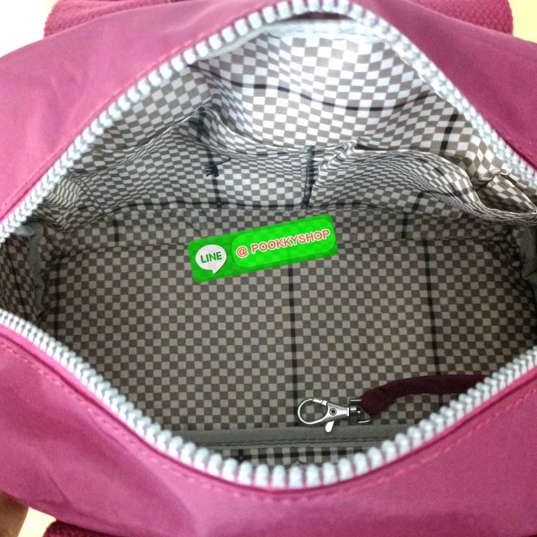 Kipling Dome K1006 Handbag กระเป๋าถือหรือสะพาย วัสดุ Polyester 100% รุ่นใหม่ มีให้เลือกทั้งแบบเรียบ และ ลายน่ารัก มีช่องแยกด้านหน้า 2 ช่อง ช่องหลักโล่งกว้าง พร้อมช่อง pocket แยก 2 ช่อง ใช้งานได้ครบครัน สามารถสตางค์ใบยาวได้ ขนาดกำลังดี จะใช้ทำงาน ไปเรียน ห