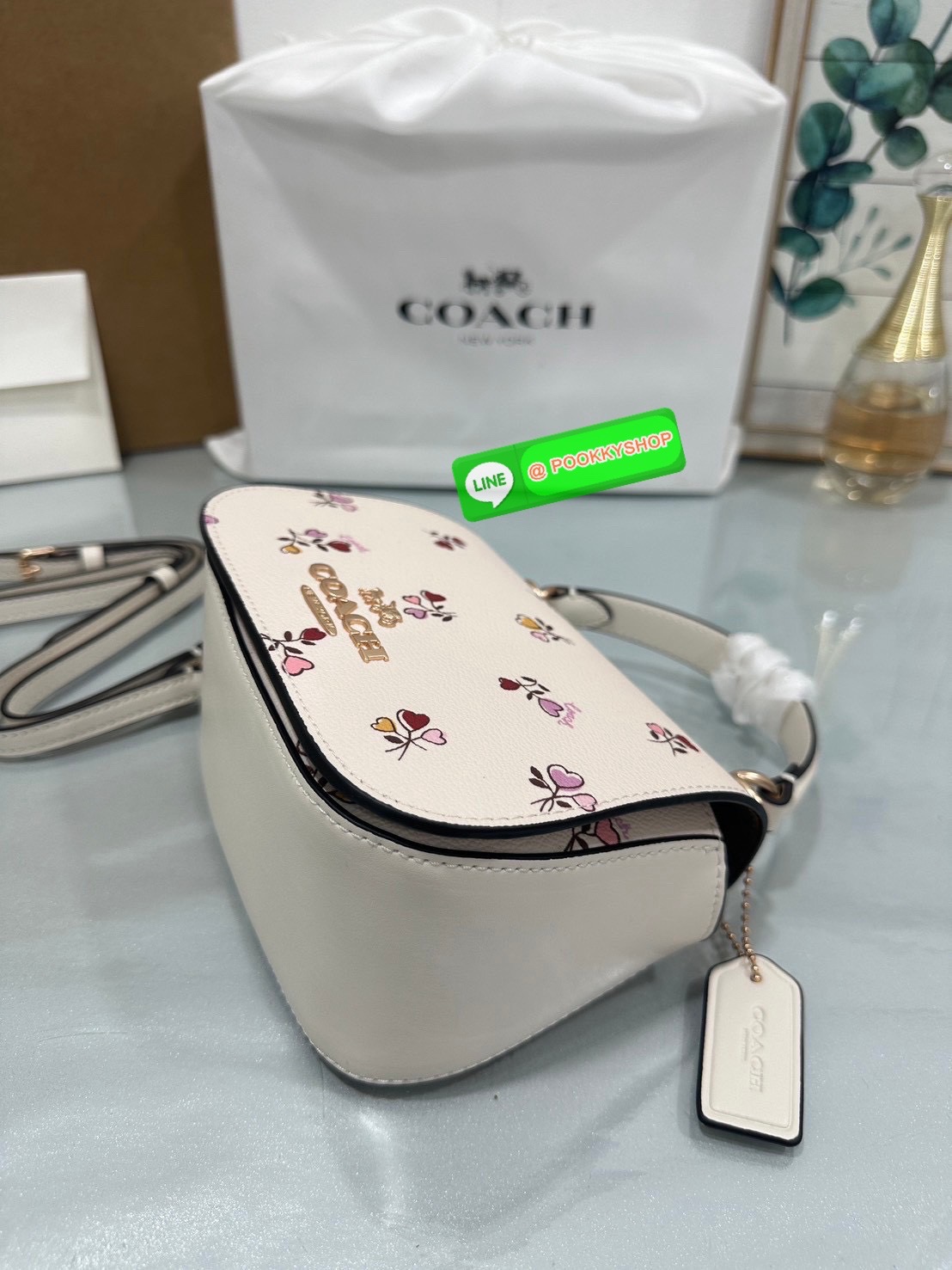 COACH CX575 – Mini Lillie Carryall “เล็กหรู ใช้ง่ายทุกโอกาส 🖤✨ COACH CX575 Mini Lillie Carryall ที่แมตช์ง่าย ใบเดียวก็ครบทั้งวันทำงานและวันเที่ยว”