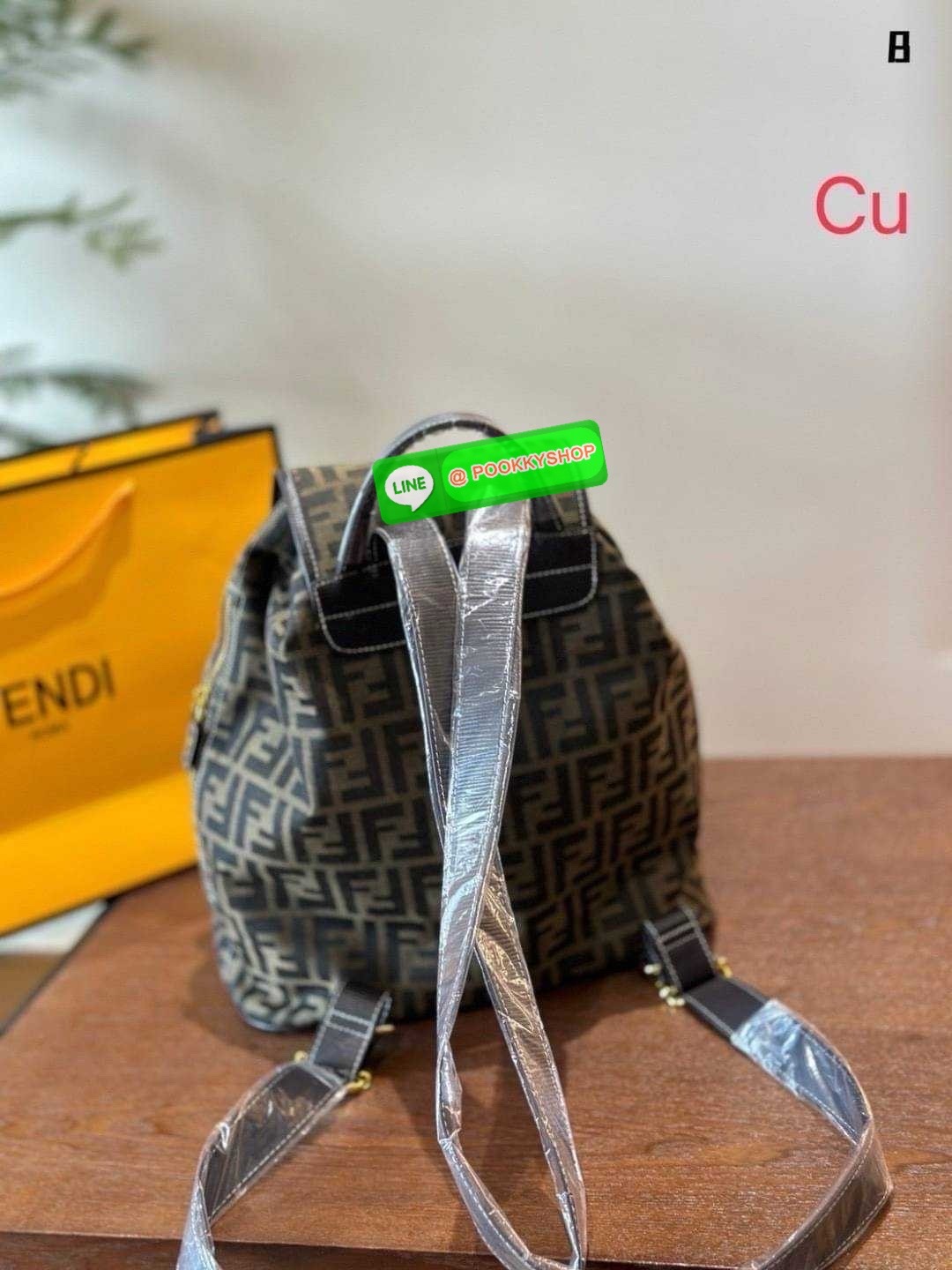 FENDI Zucca Monogram Backpack with 2 pocket กระเป๋าเป้ FF ใบใหญ่จุของได้เยอะ ภายในโล่งกว้าง พร้อมช่องใส่ของด้านหน้าสะดวกใช้งาน นานๆจะมีมาในรูปแบบเป้ให้ครอบครองกันค่า! วันไหนๆ ในไทยหรือ ตปท.ใบเดียวจบ!! สินค้าแนะนำนาทีทองนี้ สามารถใข้ได้ทุกๆวัน ไม่ว่าจะในไท