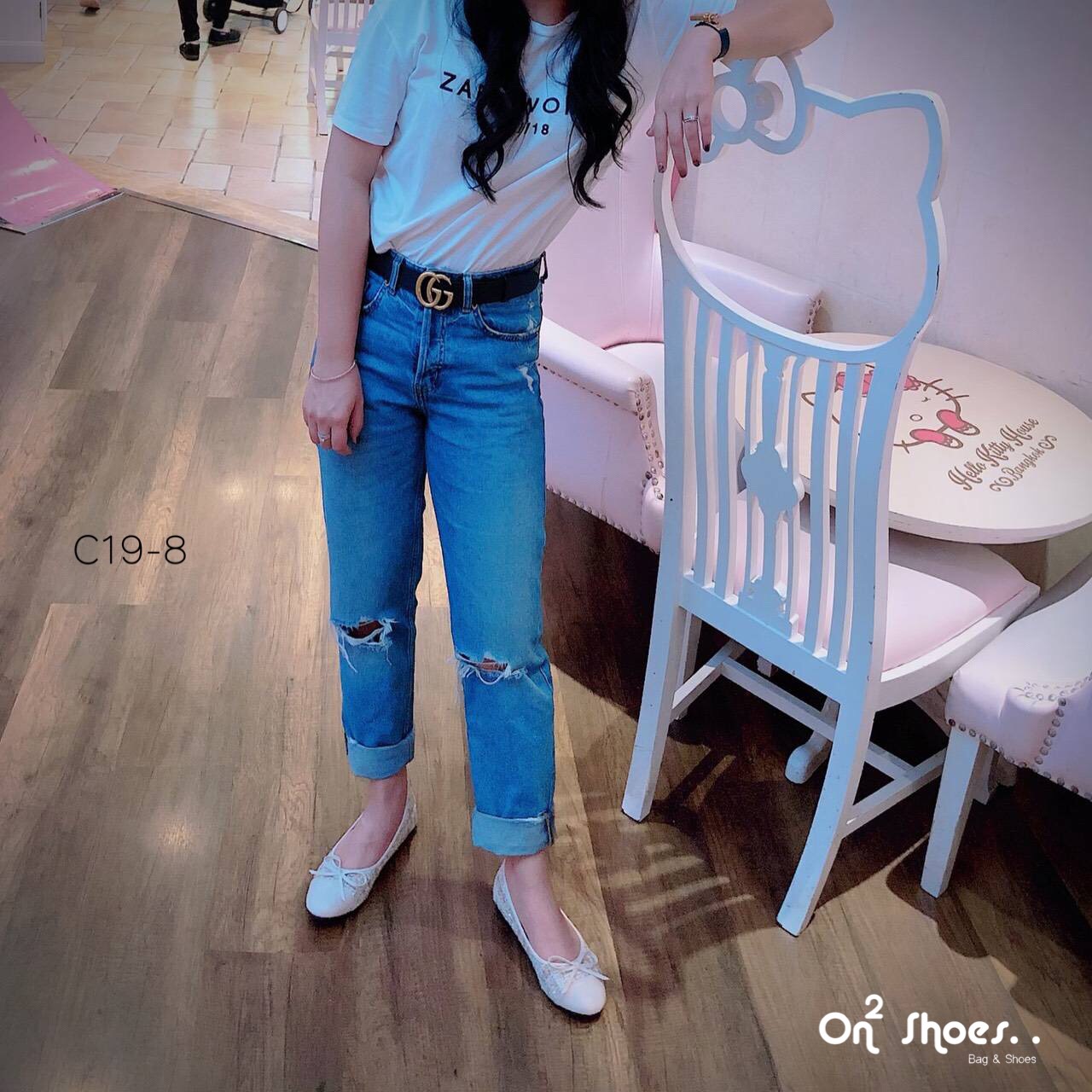 Chanel flat tweed shoes ตัวใหม่พร้อมส่งคะ chanel ปัก cc ผ้าทวิต ทรงบัลเลต์ น่ารักมาก หน้าประดับโบเย็บกุ้นขอบพื้นปั้มแบรนด์ บุนุ่ม ทรงสวยเก็บหน้าเท้าได้ดีมากๆคะ