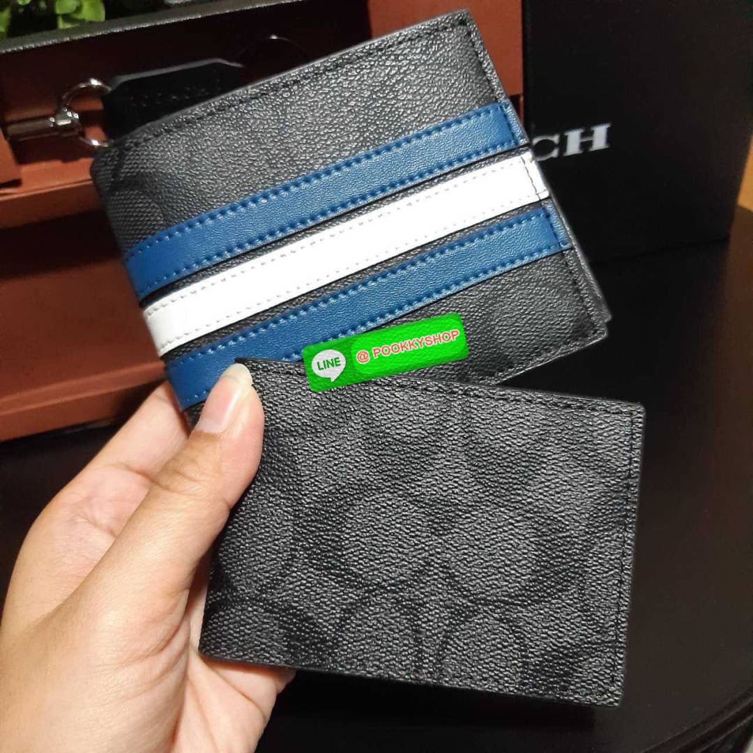 COACH F26072 3-IN-1 WALLET IN SIGNATURE CANVAS WITH VARSITY STRIPE WITH KEY FOB LIMITED BOX ของขวัญสุดพิเศษ!! (present)(Gift) รุ่นสุดฮิตที่หนุ่มรอคอย มาพร้อม limited box set และ key fob ตัวกระเป๋าสตางค์ดีไซน์ลายแถบฟ้าขาว ใบสั้น พกง่าย วัสดุหนังแคนวาสเคลือ