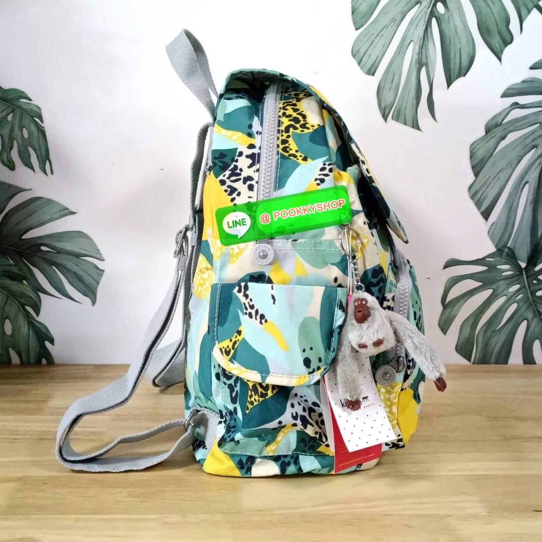 Kipling City Pack Medium Backpack กระเป๋าเป้ Kipling ขนาดกลาง วัสดุ Polyester 100% มีหูหิ้วด้านบน -ด้านหลัง มีซิปหลัง 1ช่องลึก -ด้านข้างมีช่องใส่ของเล็กน้อยทั้ง 2 ด้าน เปิด-ปิด ด้วยกระดุมแม่เหล็ก -ด้านหน้ามีช่องซิปใส่ของแยก 1 ช่อง และ ช่องปรับขนาดด้วยสายล