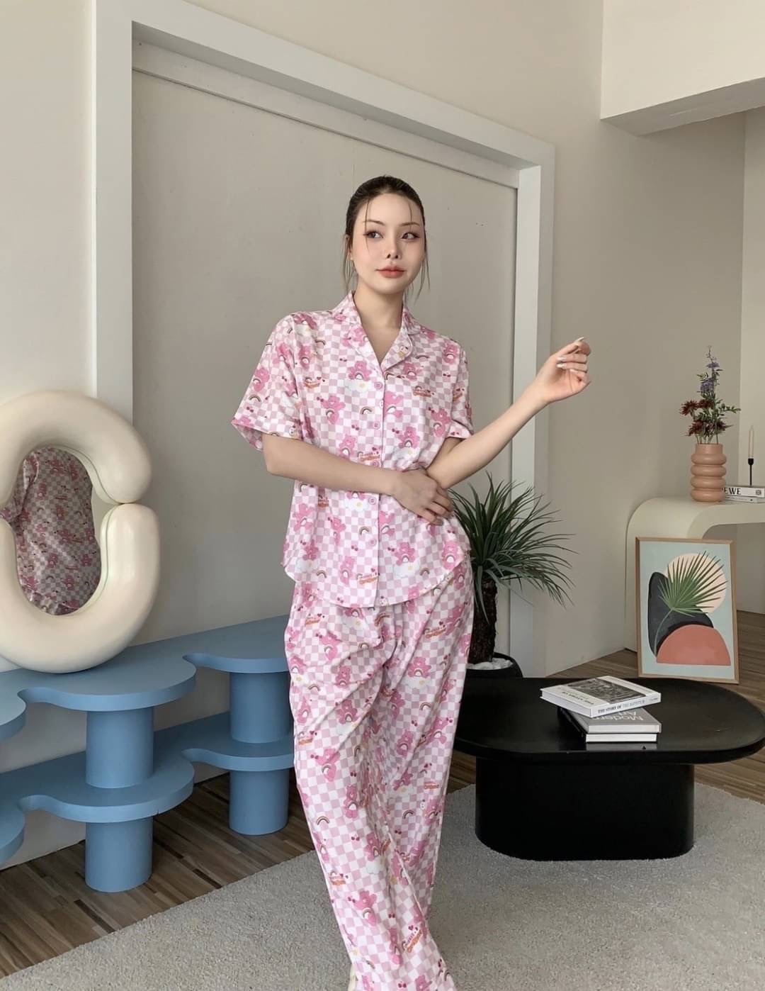 ✨✨𝑁𝑒𝑤 𝐶𝑜𝑙𝑙𝑒𝑐𝑡𝑖𝑜𝑛 ✨✨ บอกก่อนเลยว่าชุดนอน "เนื้อผ้าดีมีชัยไปกว่าครึ่ง" ทางร้าน คำนึงถึง "เนื้อผ้า" เป็น อ