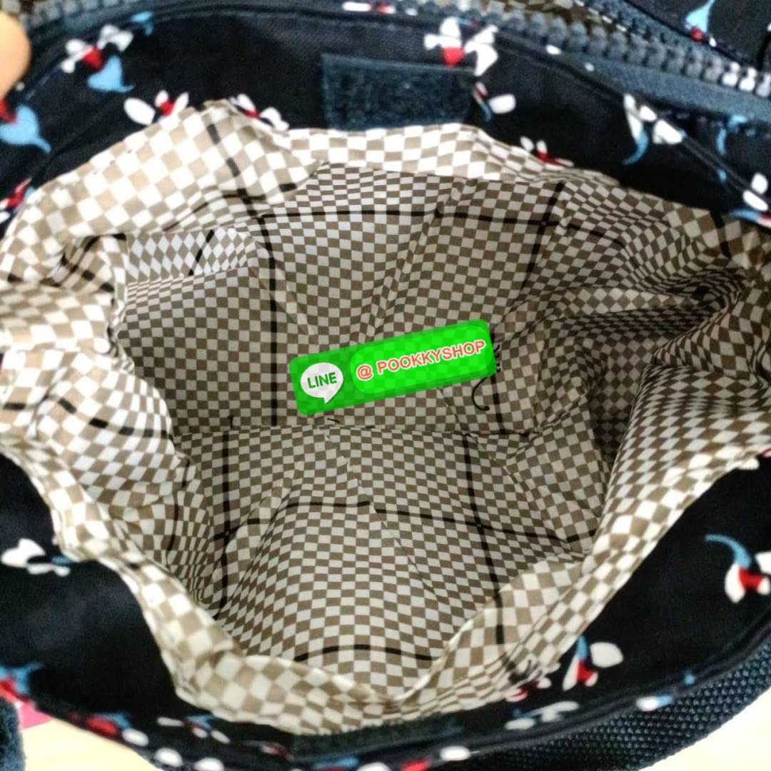 KIPLING ELISE HANDBAG กระเป๋าถือและสะพายไหล่ วัสดุ Nylon +Polyester ขนาดกำลังพอดี จุของได้มาก มีหูจับสองสาย ถือสะดวก น้ำหนักเบา มีช่องซิป ด้านหน้า ช่อง กระเป๋าหลักเปิด-ปิดด้วยซิป มี3 ช่องว่างใส่ของได้จุมากๆ ใส่มือถือได้ กระเป๋าสตางค์ใบยาว และ เครื่องสำอาง