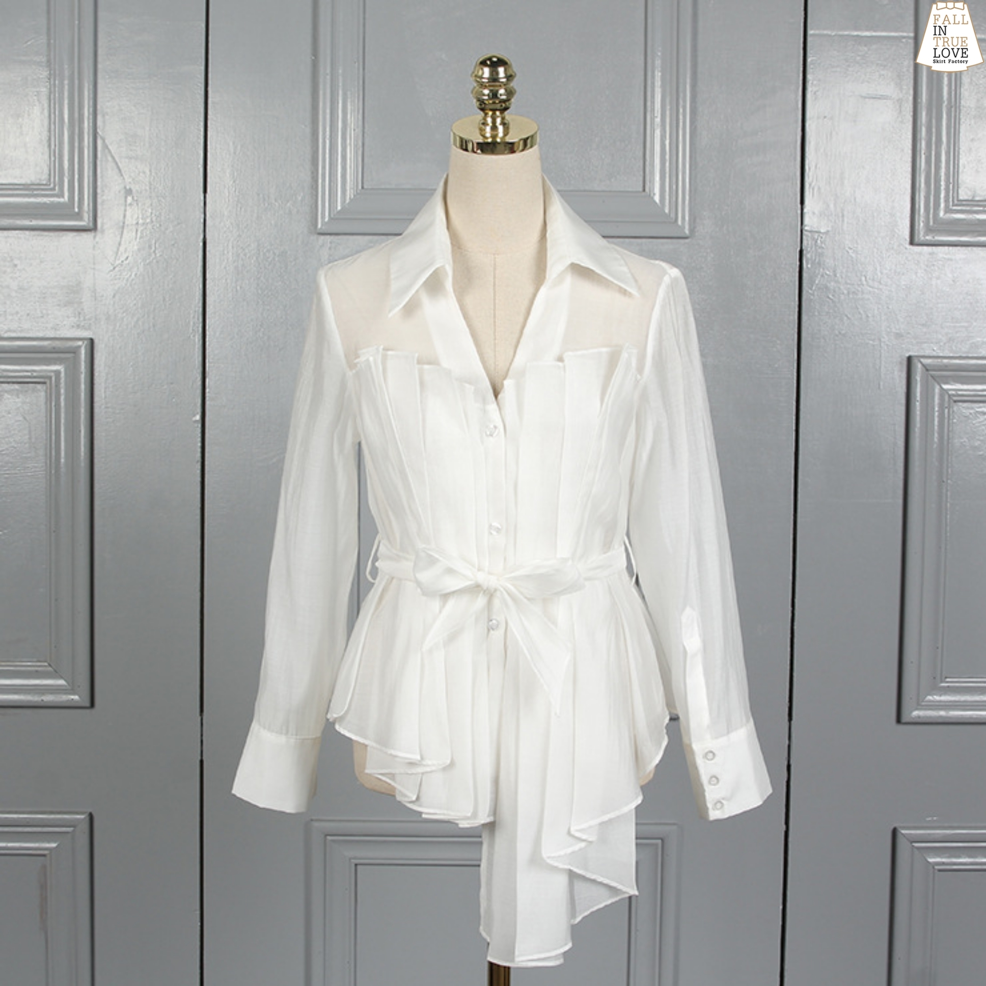 เสื้อแฟชั่น เสื้อเชิ้ตคอวีจับจีบทวิสต์ช่วงตัวรอบตัวหน้าหลังแบบเรียบหรู