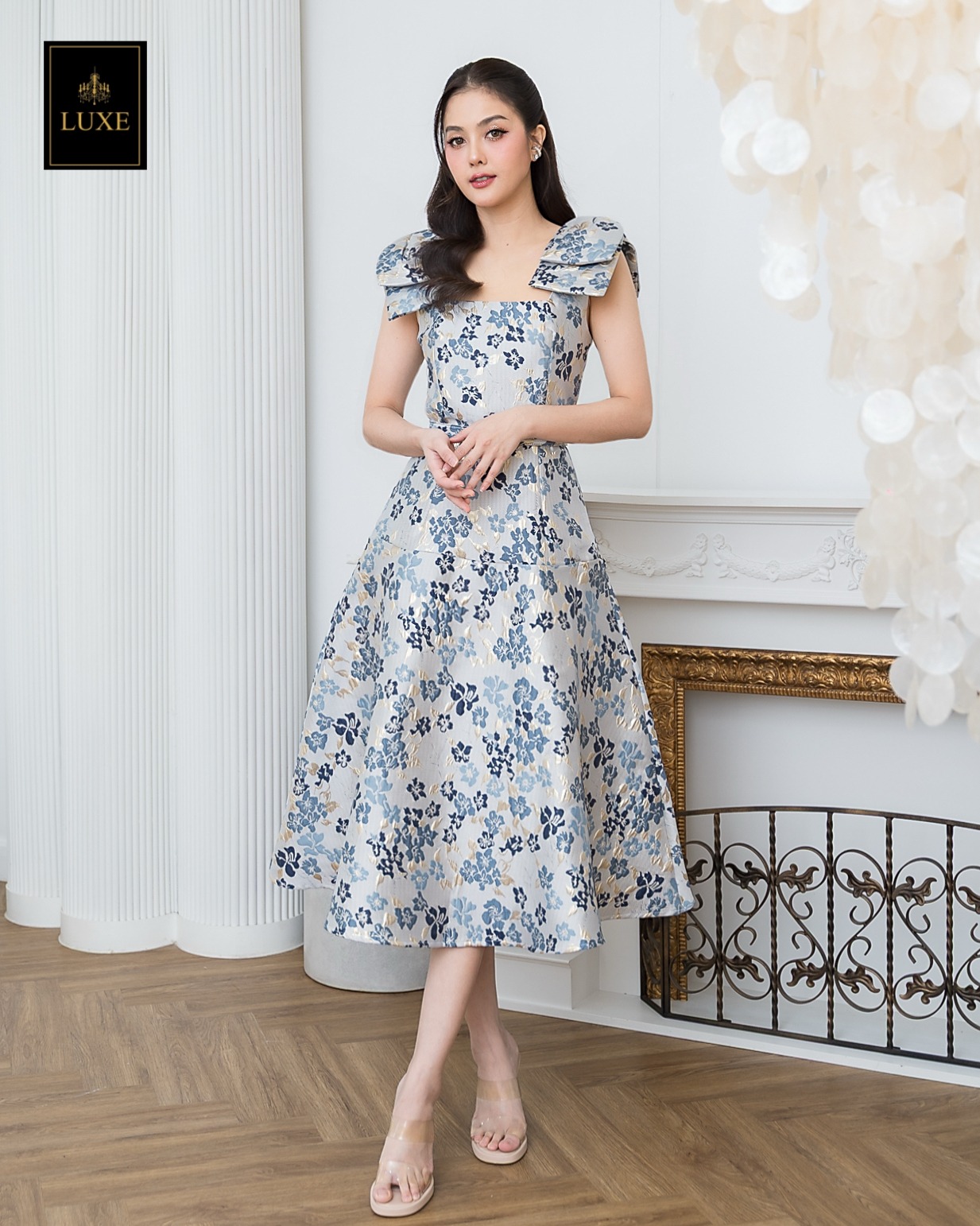 เดรสแฟชั่น เดรสเสื้อกล้ามแขนกุด กระโปรงบาน