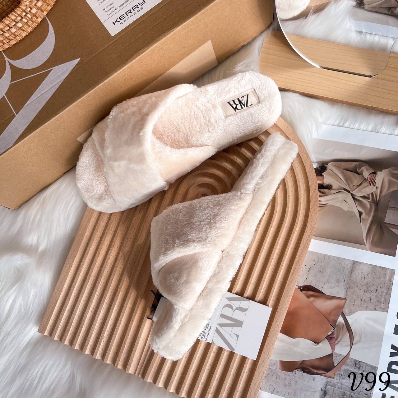 พร้อมส่ง แตะ Z ara ขนฟูนุ่มมาก ใส่ได้ ทั้ง ในบ้าน นอกบ้าน ทรงสวม หน้าไขว้ ใส่แล้วน่ารักมากกค๊า แบบที่แม่อั้มใส่เลย