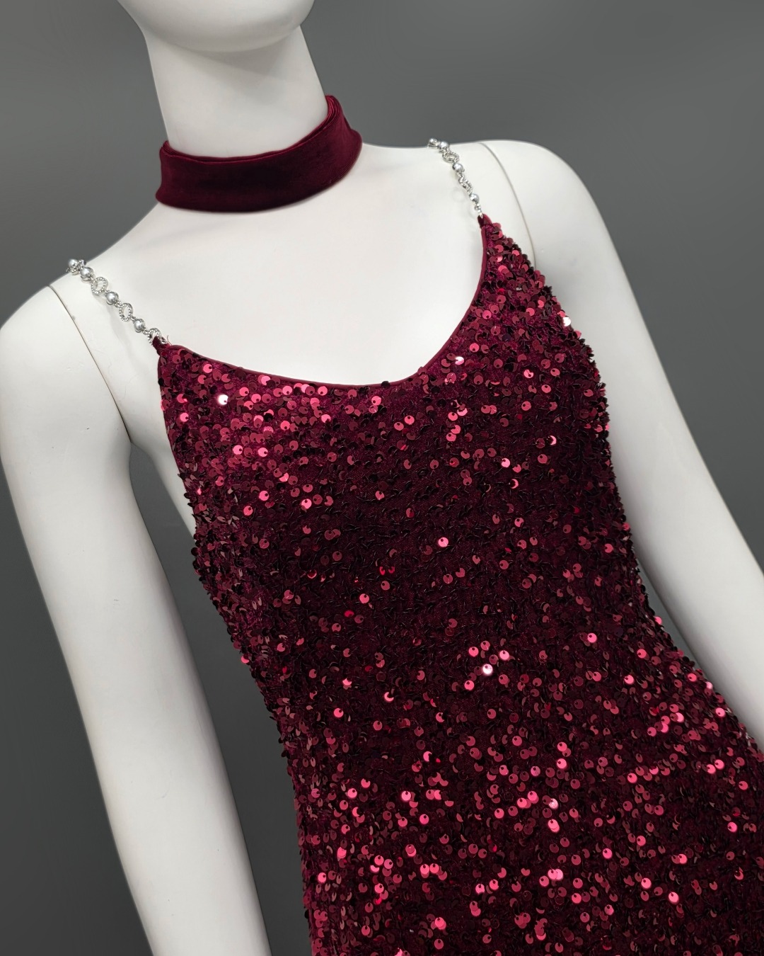 เดรสแฟชั่น เดรสเสื้อสายเดี่ยว กระโปรงยาวทางเอ