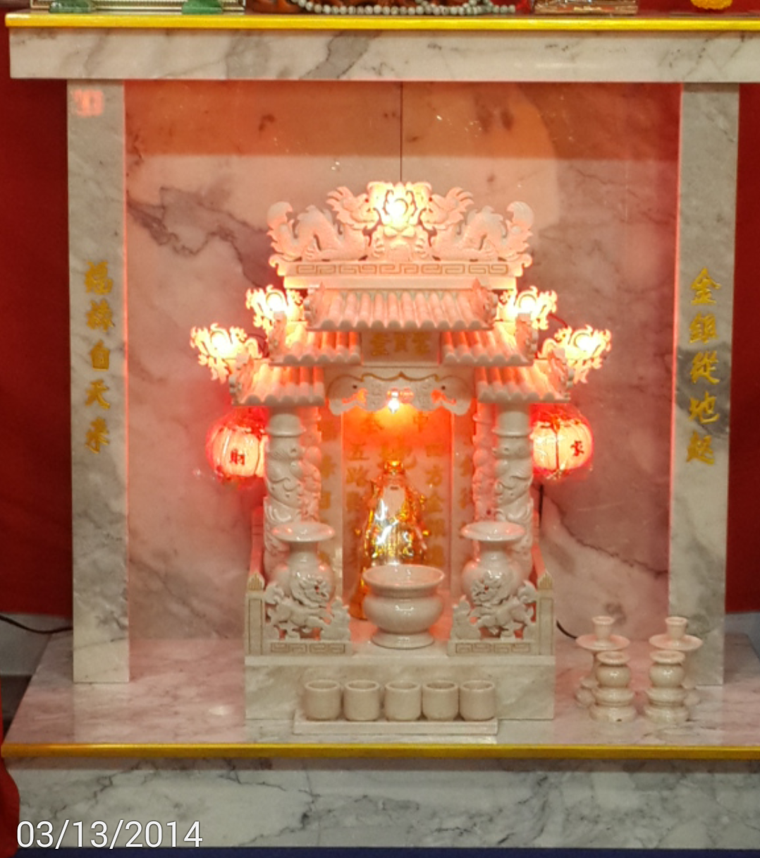 ตู้ครอบศาลหินอ่อน ขนาดศาล 16 นิ้ว ( แข็งแรงเสริมเหล็กติดwa LED ) มีแบบด้านในภาพ