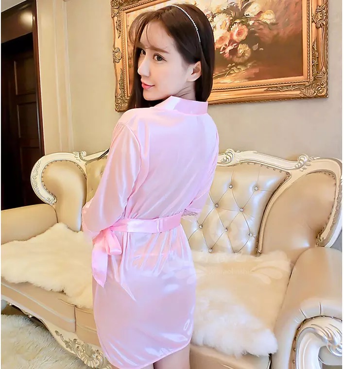 ชุดคลุมเซ็กซี่ ชุดคลุมนอน คลุมอาบน้ำ แต่งลูกไม้ปลายแขน +สายผูกเอว +G-string เข้าชุด